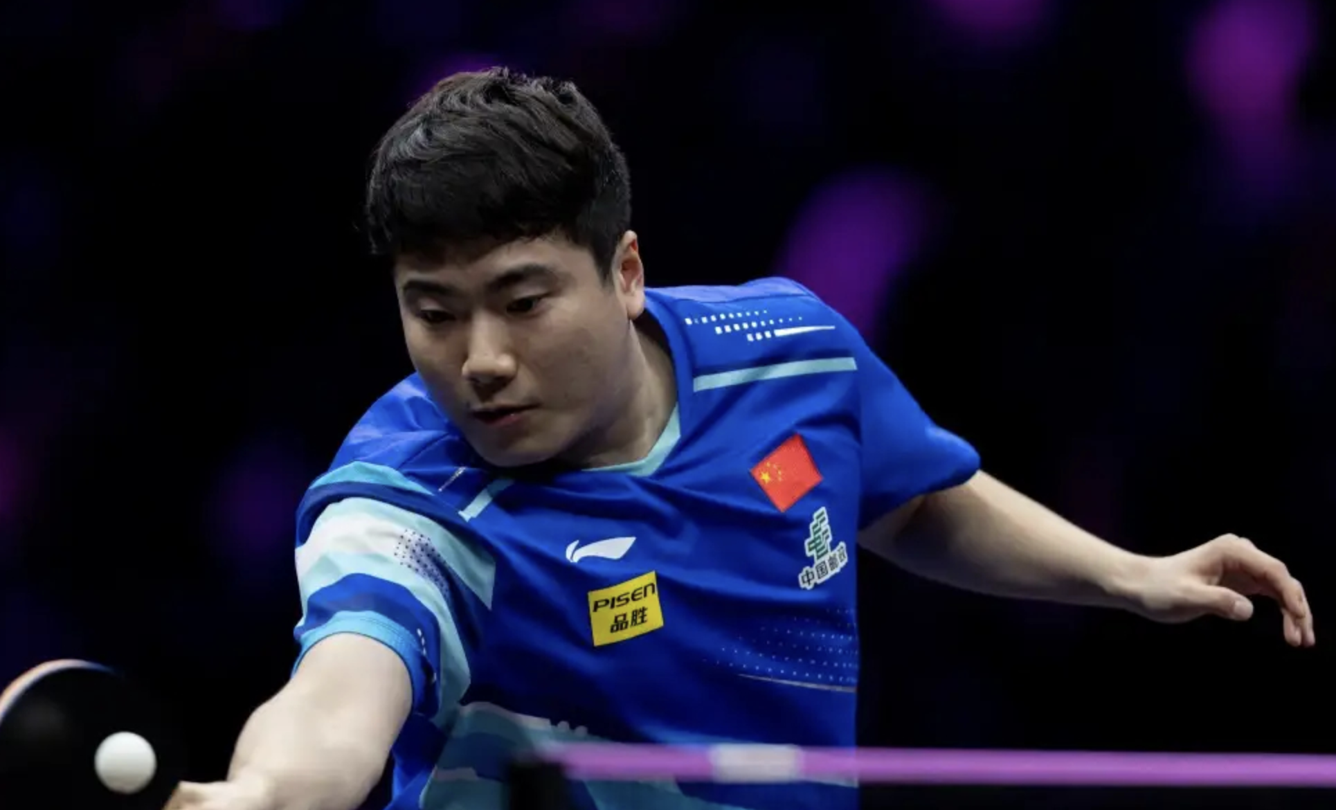 国际足联-带伤作战！世界第7梁靖崑1日双败：男单男双全一轮游 12天5连败