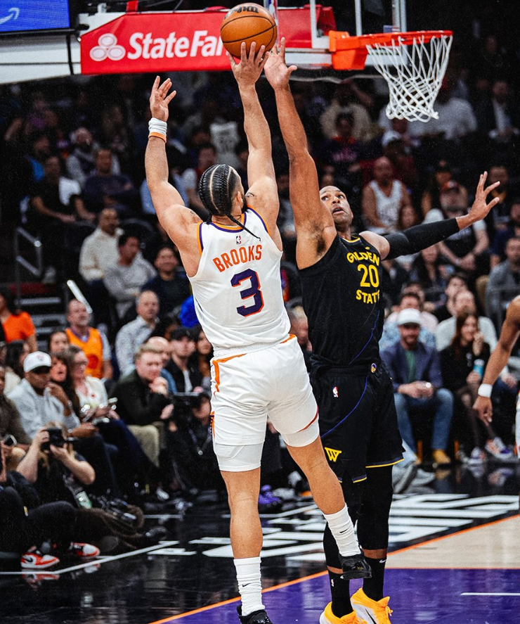 世界杯门票-库里缺席逆转太阳14分！勇士5人上双命中20三分 狄龙24+6丢关键球